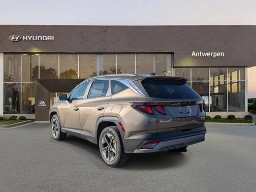 2026 Hyundai TUCSON Hybrid SEL