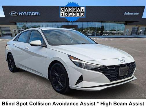 2023 Hyundai ELANTRA SEL