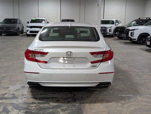 2020 Honda Accord Touring 2.0T