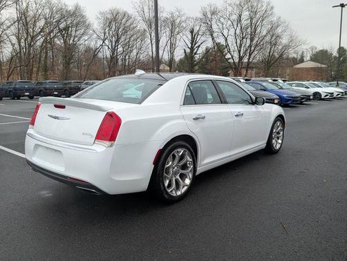 2017 Chrysler 300C Platinum