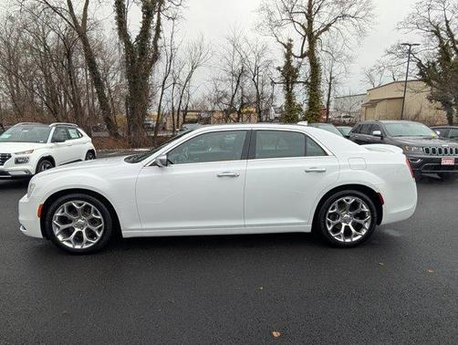 2017 Chrysler 300C Platinum