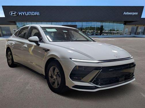 2025 Hyundai SONATA SE