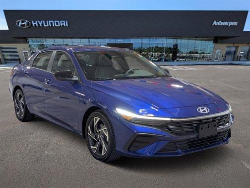 2025 Hyundai ELANTRA SEL Sport