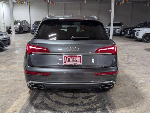 2024 Audi Q5 45 S line quattro Premium