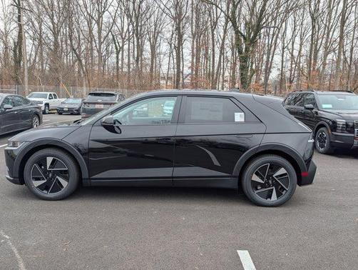 2026 Hyundai IONIQ 5 SE