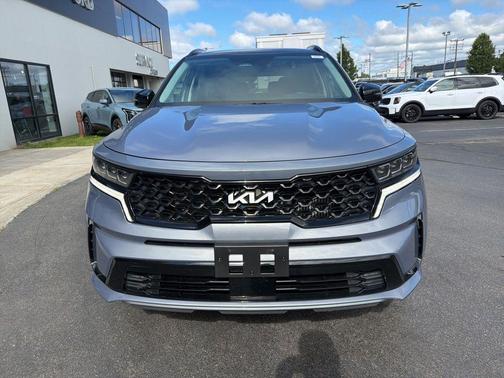 Everlasting Silver 2023 Kia Sorento SX