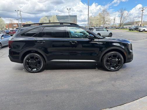 Ebony Black 2026 Kia Sorento X-Line SX