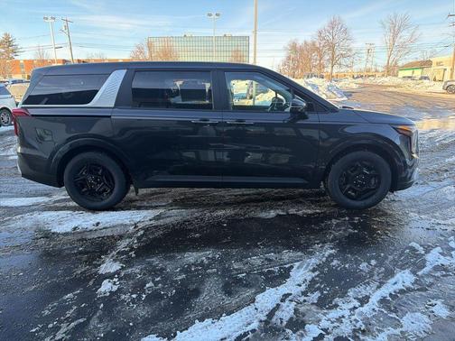 Metal 2026 Kia Carnival LX