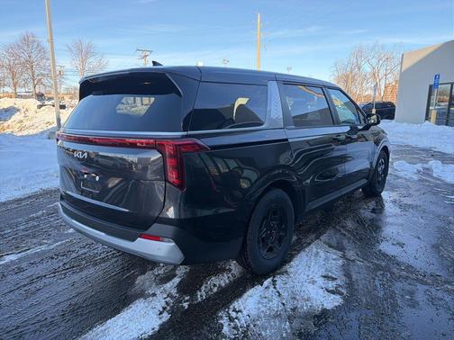 Metal 2026 Kia Carnival LX