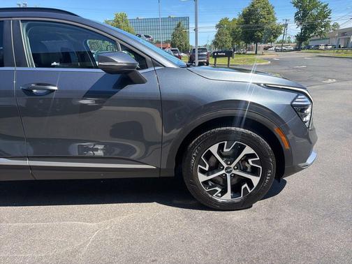 Gravity Gray 2024 Kia Sportage Hybrid EX