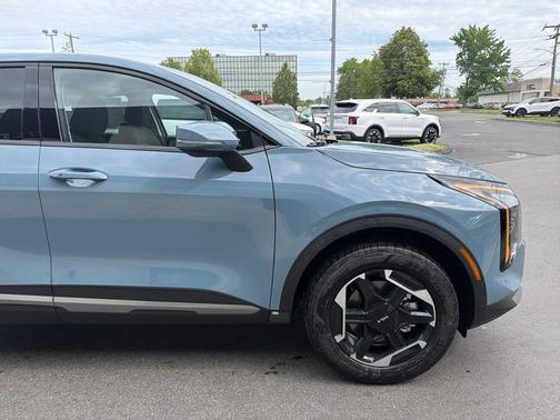 Heritage Blue 2026 Kia Sportage Hybrid S