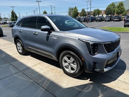 2025 Kia Sorento LX