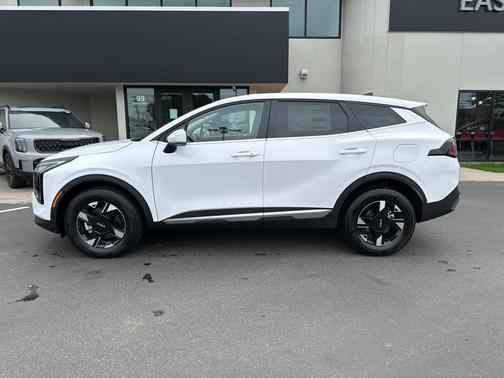 2026 Kia Sportage LX