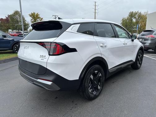 2026 Kia Sportage LX