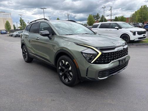 Jungle Green 2023 Kia Sportage X-Line