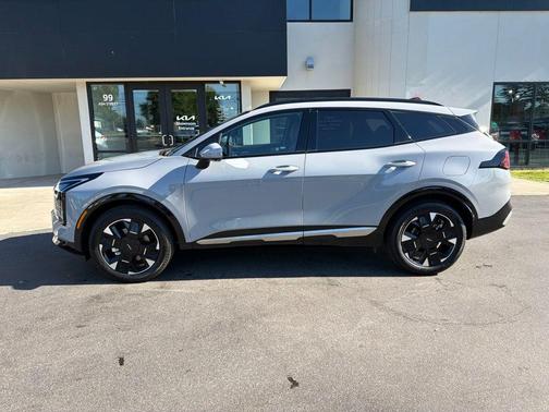 Wolf Gray 2026 Kia Sportage SX-Prestige