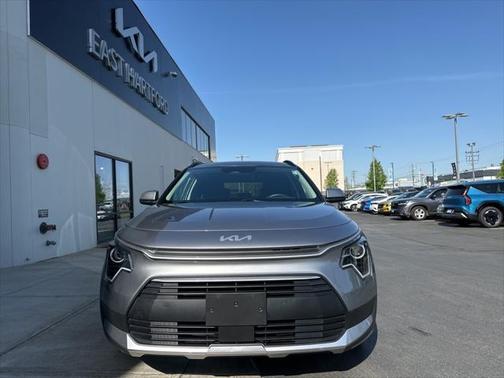 2023 Kia Niro EX