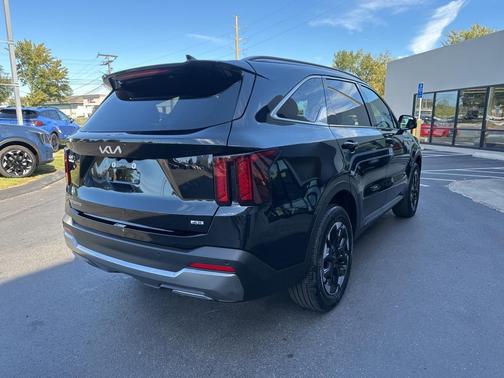 2024 Kia Sorento S