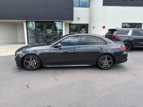 Obsidian Black Metallic 2022 Mercedes-Benz C-Class C 300 4MATIC