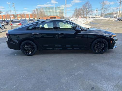 Aurora Black Pearl 2026 Kia K5 GT-Line