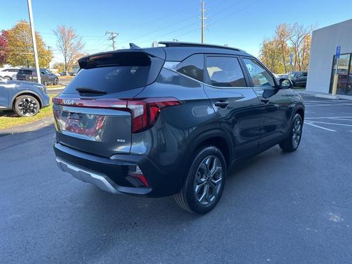 2024 Kia Seltos S