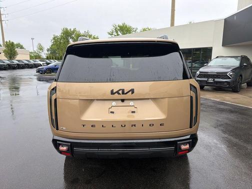 Terrain 2027 Kia Telluride SX