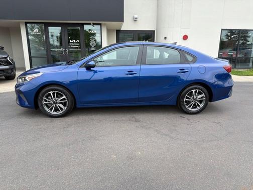 Deep Sea Blue 2023 Kia Forte LXS