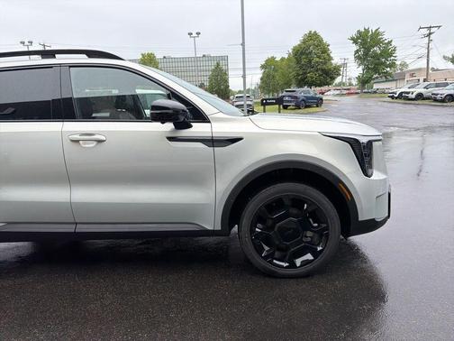Ivory Silver 2026 Kia Sorento X-Line SX Prestige