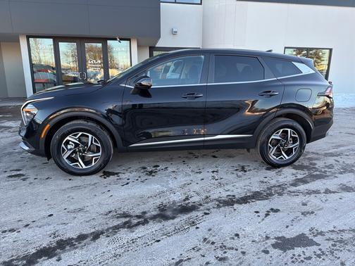 2025 Kia Sportage LX