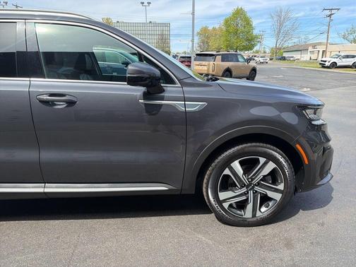 Platinum Graphite 2023 Kia Sorento Hybrid EX