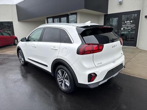 2022 Kia Niro LXS