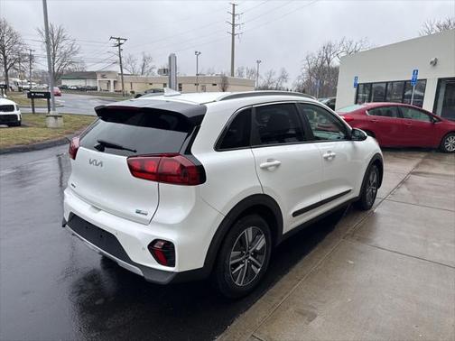 2022 Kia Niro LXS