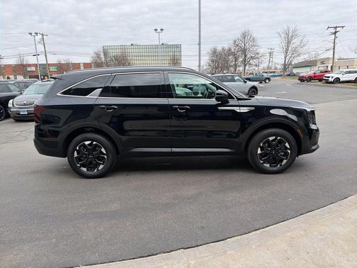 Ebony Black 2025 Kia Sorento S