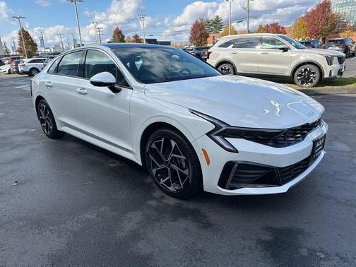 Snow White Pearl 2025 Kia K5 EX