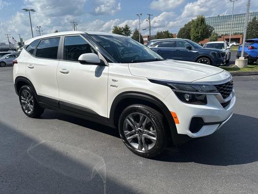 2023 Kia Seltos LX