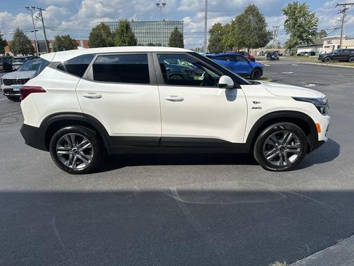 2023 Kia Seltos LX