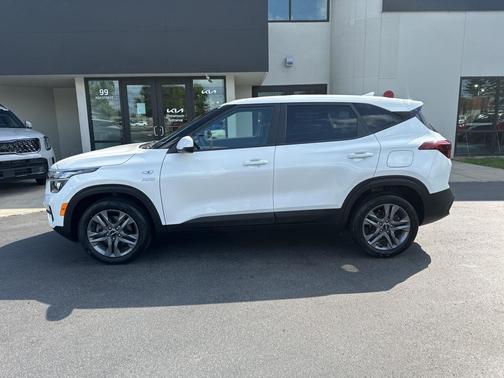 2023 Kia Seltos LX