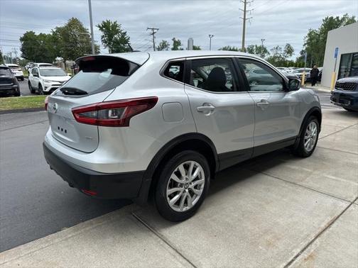 2022 Nissan Rogue Sport S