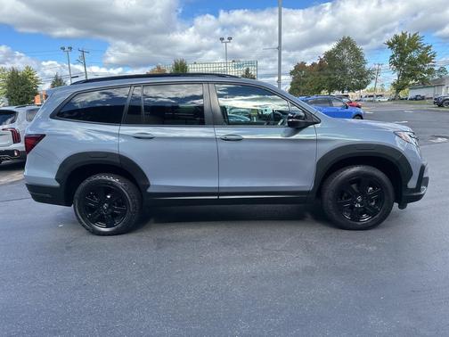 2022 Honda Pilot AWD TrailSport