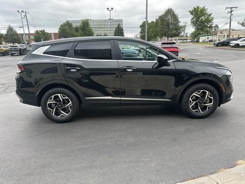 2025 Kia Sportage LX