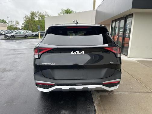 2023 Kia Sportage LX