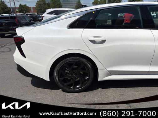 Snow White Pearl 2026 Kia K5 GT-Line