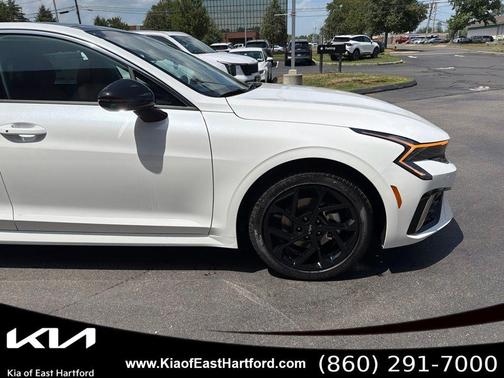 Snow White Pearl 2026 Kia K5 GT-Line