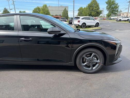 Black 2026 Kia K4 LXS