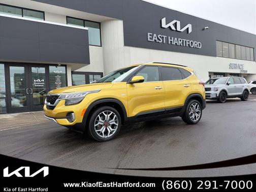 Starbright Yellow 2023 Kia Seltos SX