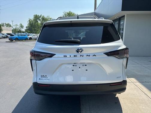 2025 Toyota Sienna XLE 7 Passenger