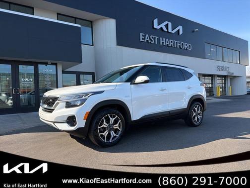 Snow White Pearl 2023 Kia Seltos EX