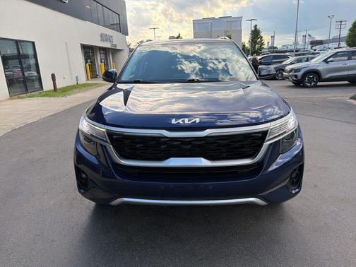 Dark Ocean Blue 2023 Kia Seltos EX