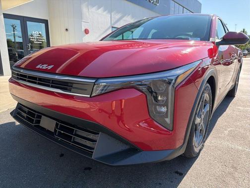 Red 2026 Kia K4 LXS