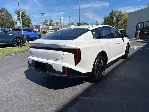 2025 Kia K4 GT-Line Turbo